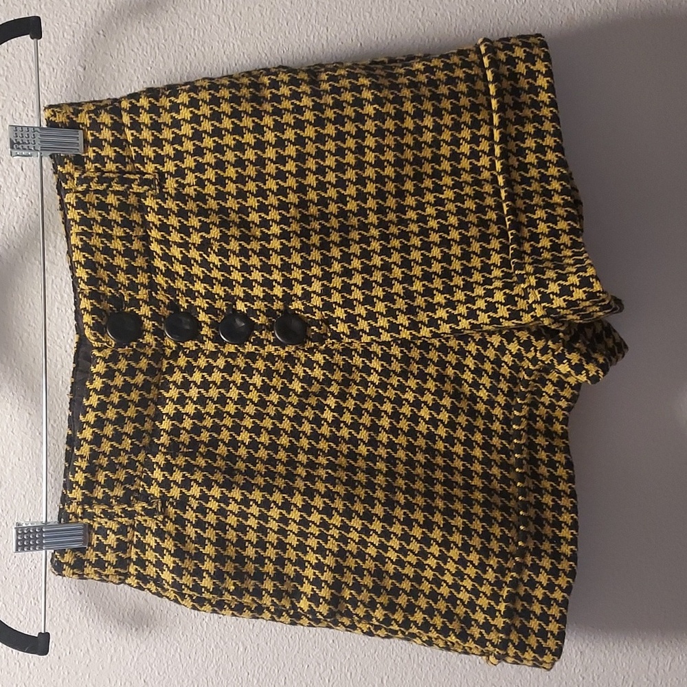 Zara Yellow Black Houndstooth Wool Blend High Waisted Dress Shorts Size XS